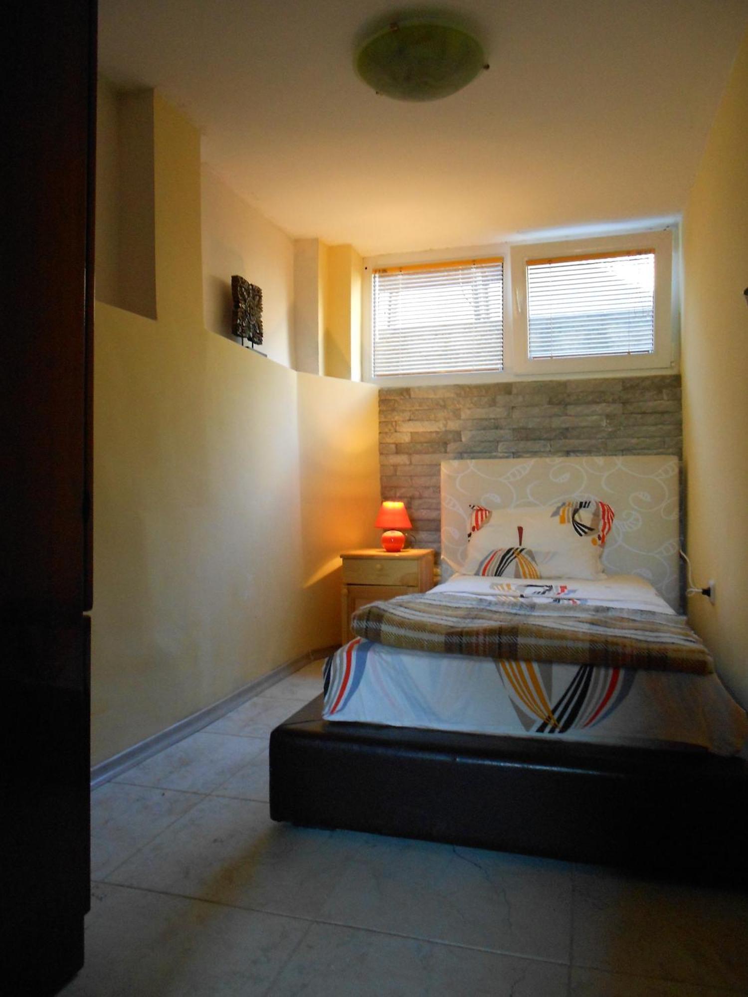 Хостел Дел Мар Hostel Варна Екстериор снимка